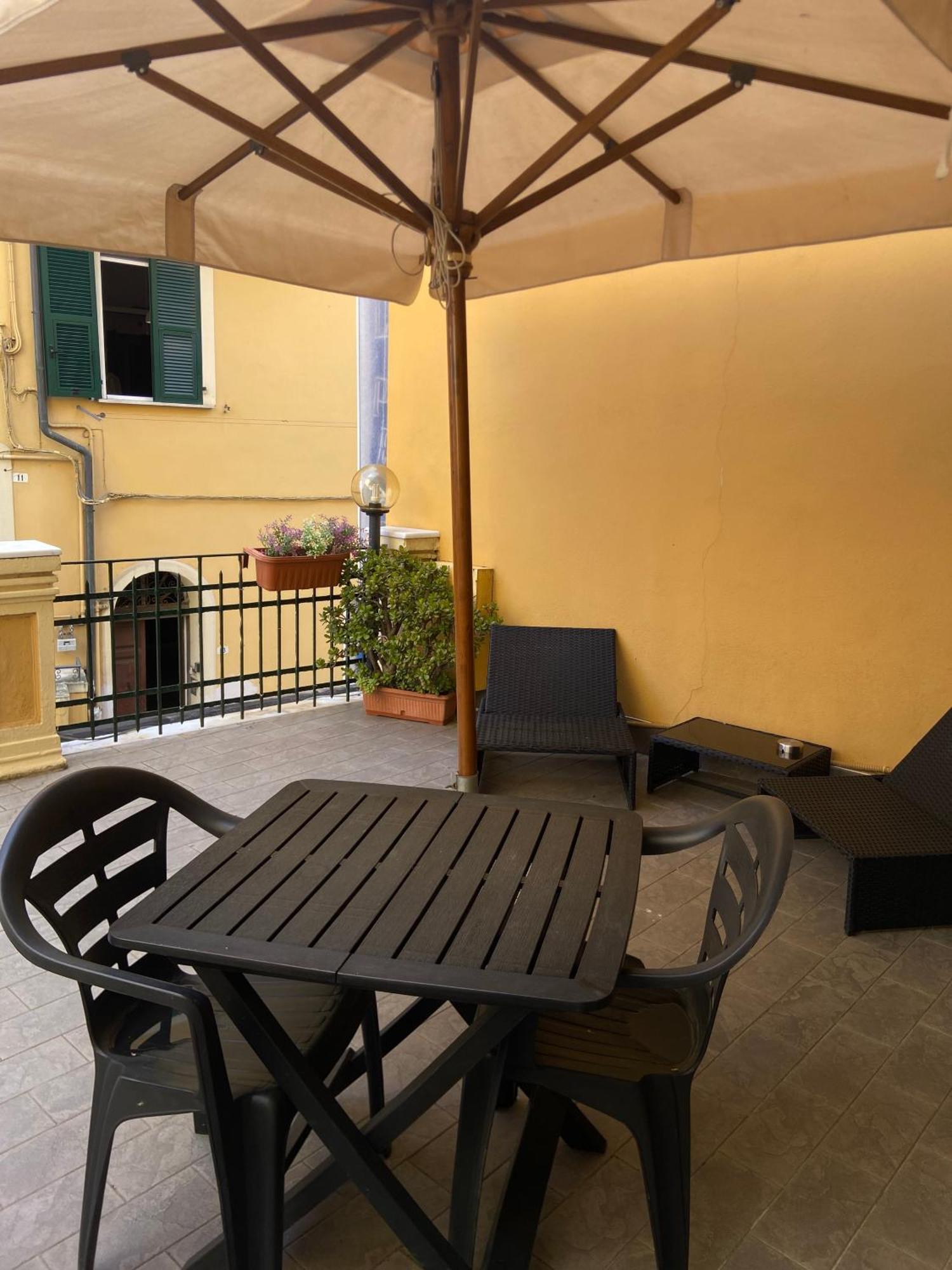 Hotel Pino Lerici Exterior photo