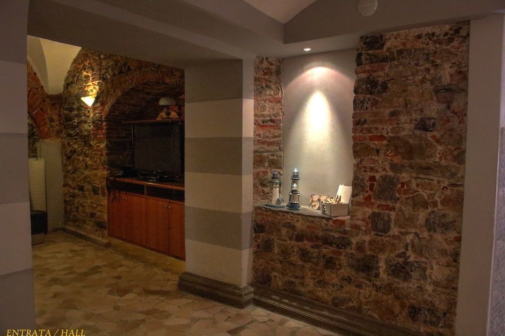 Hotel Pino Lerici Exterior photo