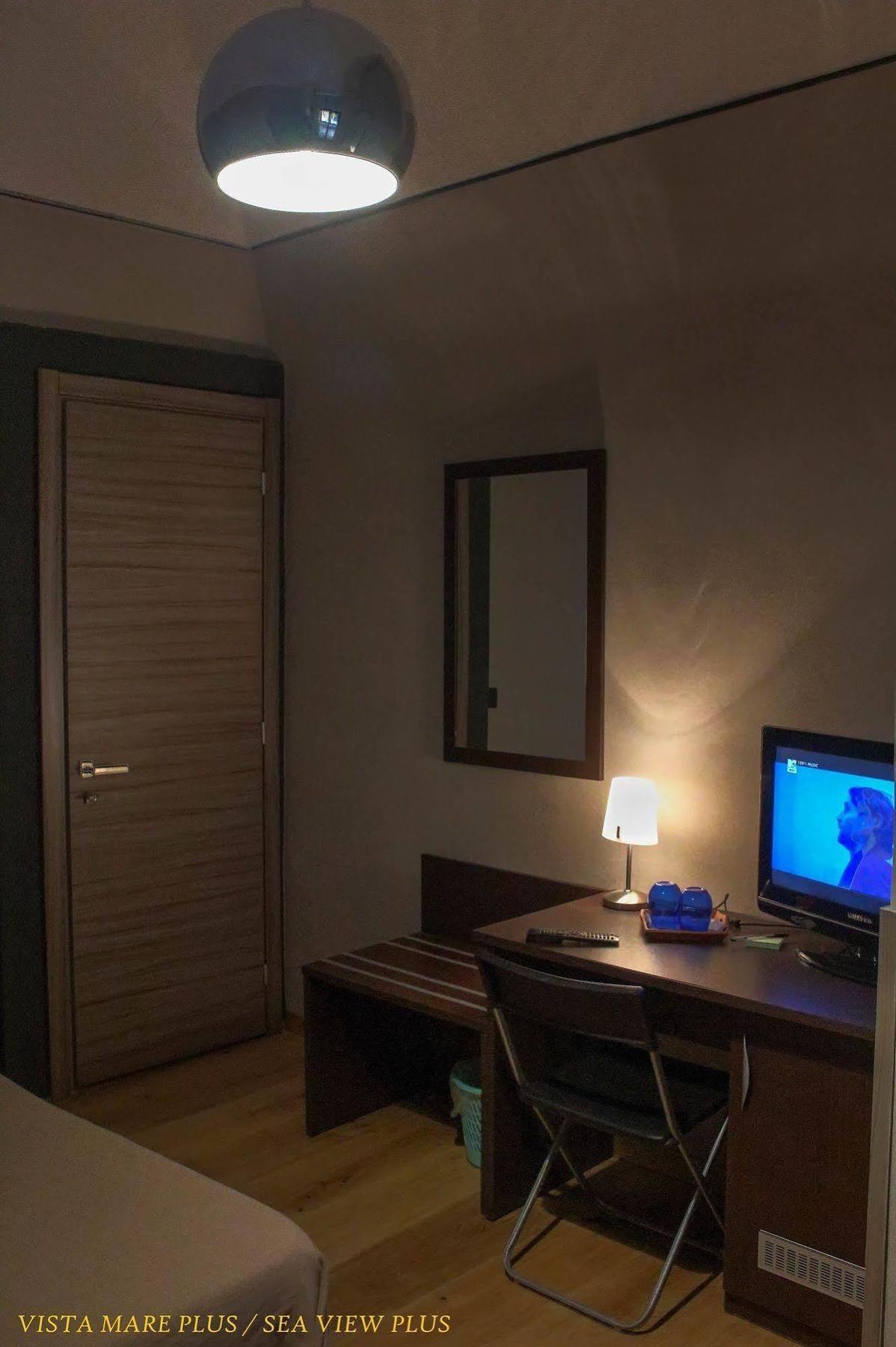 Hotel Pino Lerici Exterior photo