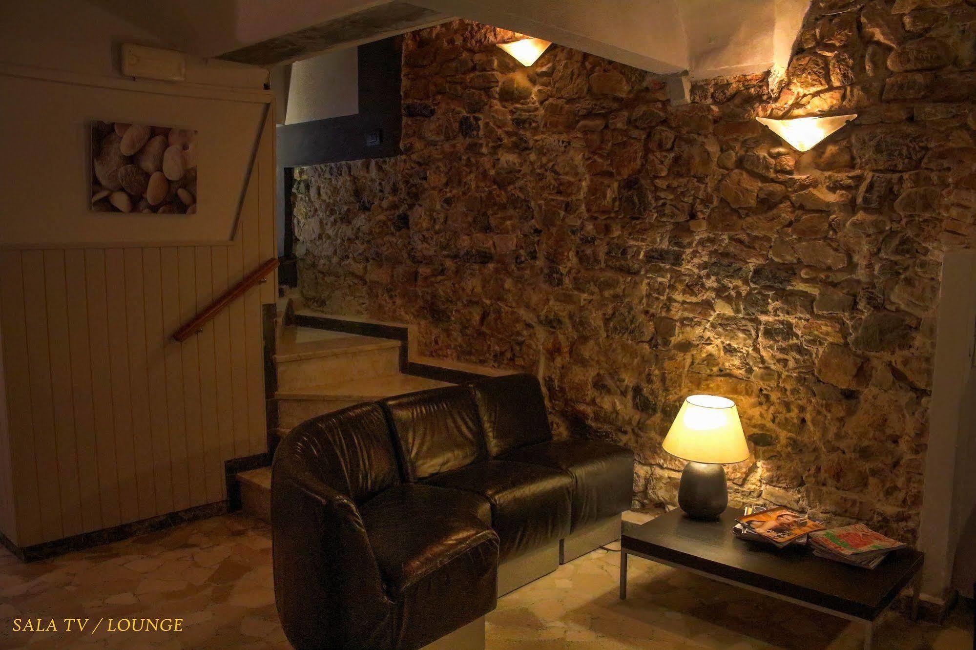 Hotel Pino Lerici Exterior photo